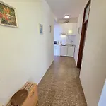 Mit Terrasse By Interhome Apartamento *